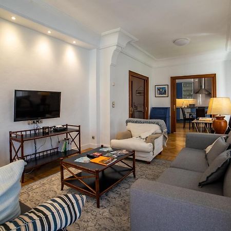 La Concha Cozy Balcony Apartment By Cisan Rentals San Sebastián Exterior foto