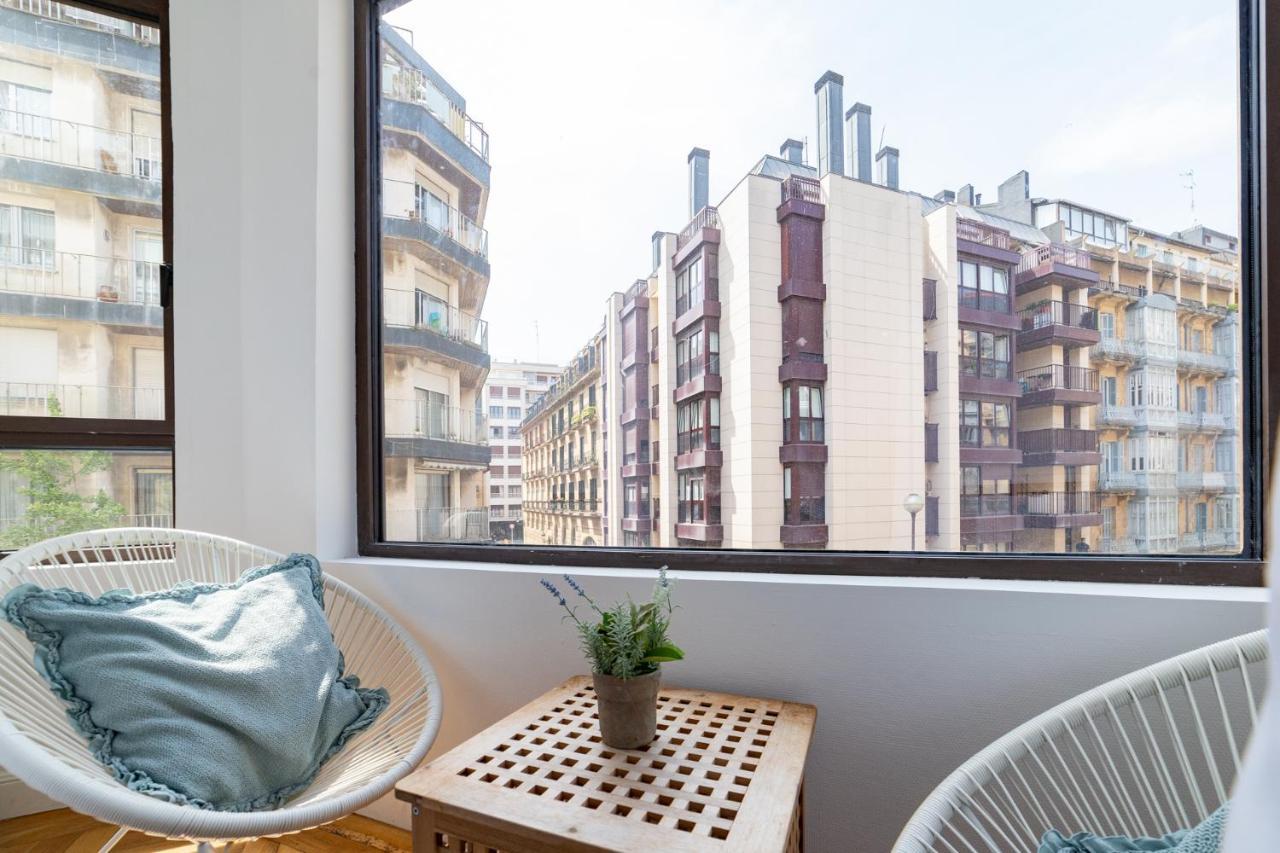 La Concha Cozy Balcony Apartment By Cisan Rentals San Sebastián Exterior foto